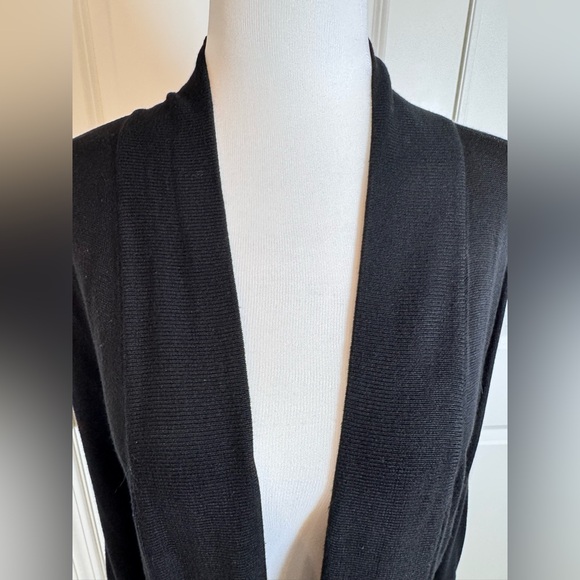 White House Black Market Black Long Minimalist Classic Cardigan Sweater Jacket M - Picture 5 of 9